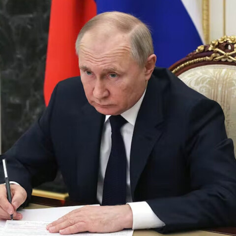 Ο Βλαντίμιρ Πούτιν ευχήθηκε καλή Πρωτοχρονιά 2023 και ξεκαθάρισε ότι ο πόλεμος στην Ουκρανία συνεχίζεται