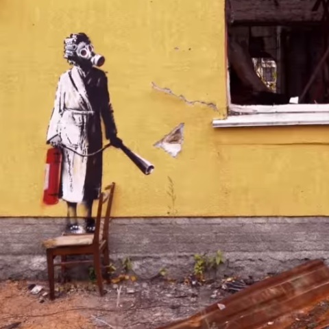 Ουκρανία: Ο ύποπτος της αφαίρεσης τοιχογραφίας του Μπάνκσι μπορεί να αντιμετωπίσει πολυετή φυλάκιση