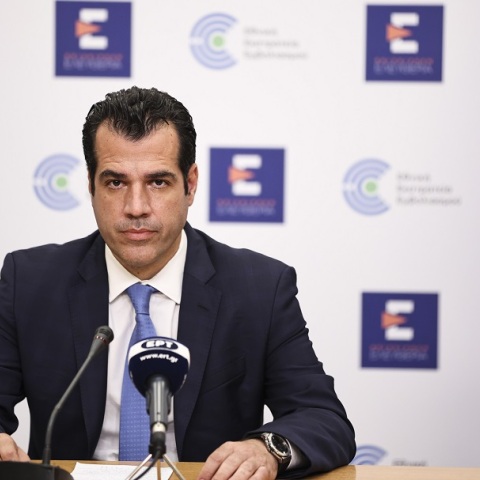 Φάρμακα: Έκτακτη συνέντευξη Τύπου Πλεύρη για τις ελλείψεις