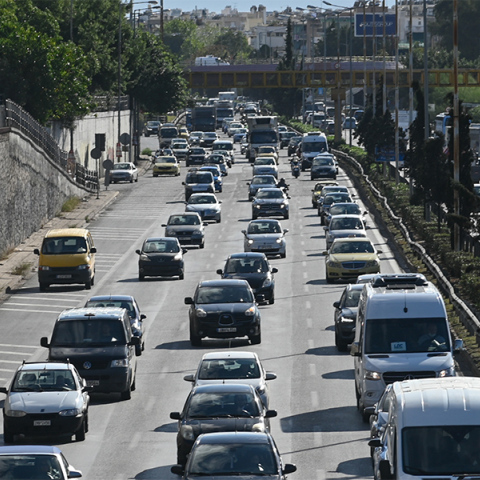 Κίνηση στους δρόμους της Αθήνας