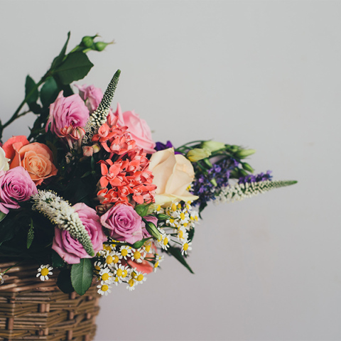 Μπουκέτο λουλούδια για ονομαστική εορτή