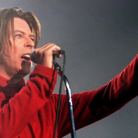 Σαν Σήμερα 10 Ιανουαρίου πέθανε ο Ντέιβιντ Μπόουι