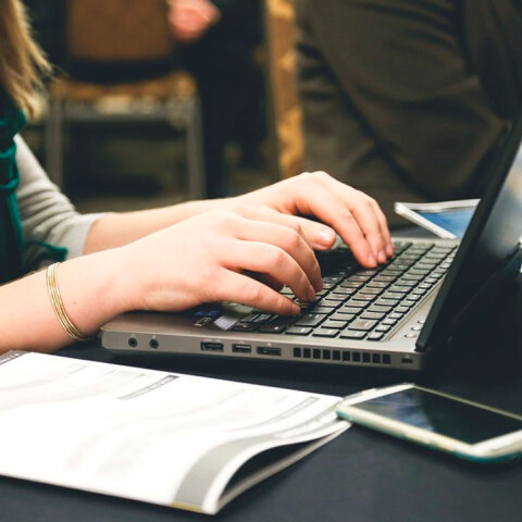 Στην ψηφιακή εποχή πέρασε ο Δήμος Αθηναίων με τη νέα πλατφόρμα που τέθηκε σε ισχύ για την ευκολότερη εξυπηρέτηση των δημοτών