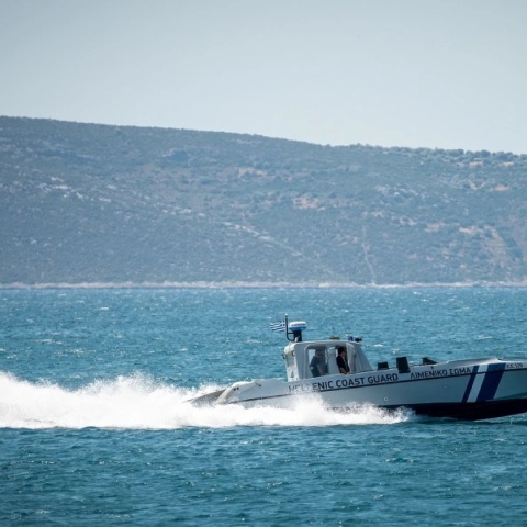 Κως: Καταδίωξη ταχύπλοου και σύλληψη διακινητή μεταναστών