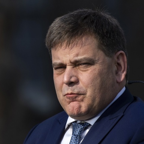 Βρετανία: Αποπέμφθηκε βουλευτής των Τόρις - Συνέκρινε τα εμβόλια κατά της Covid-19 με το Ολοκαύτωμα