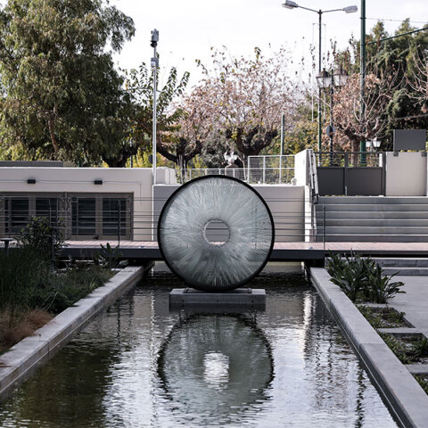 Στιγμιότυπο από το εξωτερικό του κτηρίου της Εθνικής Πινακοθήκης