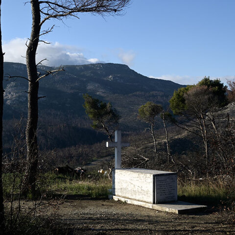 Οι βασιλικοί τάφοι στο Τατόι