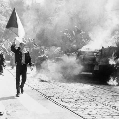 Διαδηλώσεις Διαδηλώσεις για την εισβολή δυνάμεων του Συμφώνου της Βαρσοβίας στην Τσεχοσλοβακία