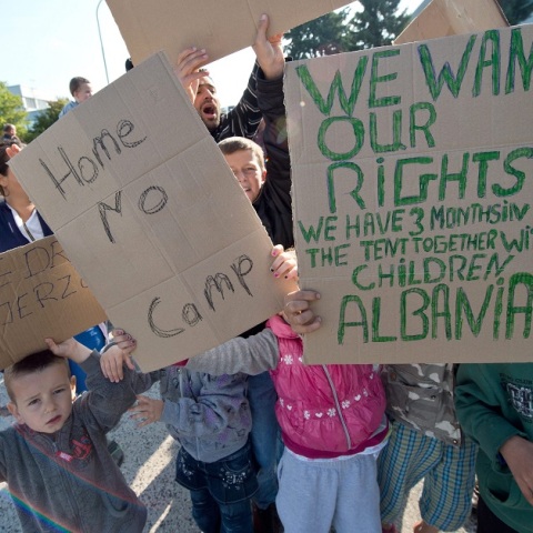 Αλβανία-Βρετανία: Νέες δηλώσεις του Βρετανού υπουργού Μετανάστευσης για τους Αλβανούς μετανάστες προκαλούν την έντονη αντίδραση των Τιράνων	