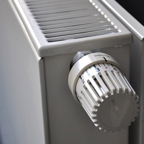 Λιγότερες ώρες ανοίγουν το καλοριφέρ οι Ευρωπαίοι τον χειμώνα