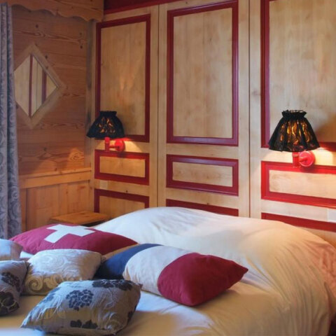 Στο Hotel Arbez υπάρχουν κρεβάτια που η μία τους πλευρά ανήκει στη Γαλλία και η άλλη στην Ελβετία