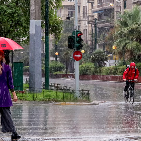 Ισχυρή καταιγίδα στην Αθηνά