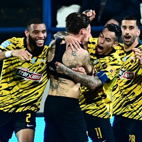  Ιωνικός - ΑΕΚ 1-2: Ανατροπή και νίκη στις καθυστερήσεις