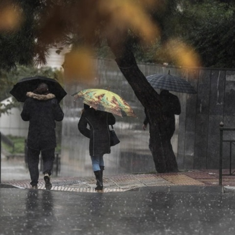 Καιρός σήμερα: Βροχές και καταιγίδες στις περισσότερες περιοχές της χώρας
