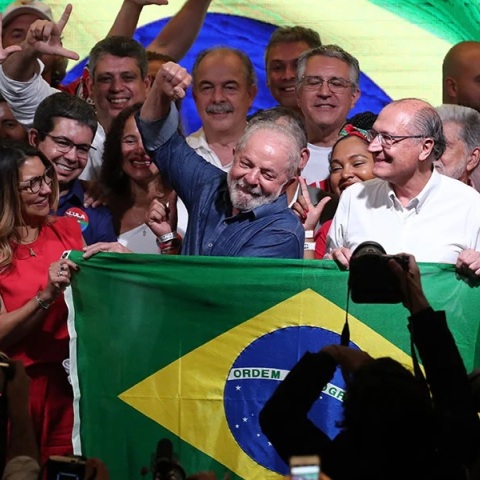 FT: Η Βραζιλία και η Αργεντινή φέρονται να επανεξετάζουν το κοινό νόμισμα