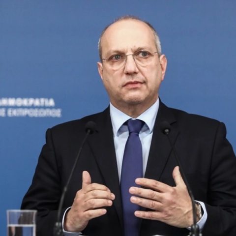 Οικονόμου για Τσίπρα: Να ζητήσει συγγνώμη για την υπόθεση των 38 μεταναστών