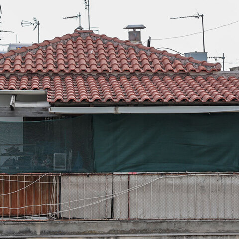 Το διαμέρισμα στην Κυψέλη όπου διέμενε ο 7χρονος με τη μητέρα του και τον σύντροφό της