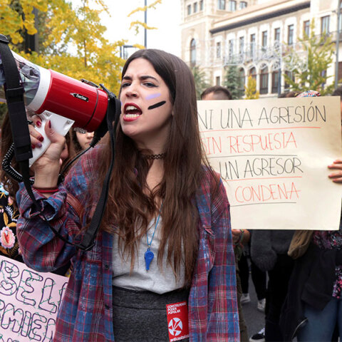 Διαδηλώσεις στην Ισπανία ενάντια στη βία κατά των γυναικών