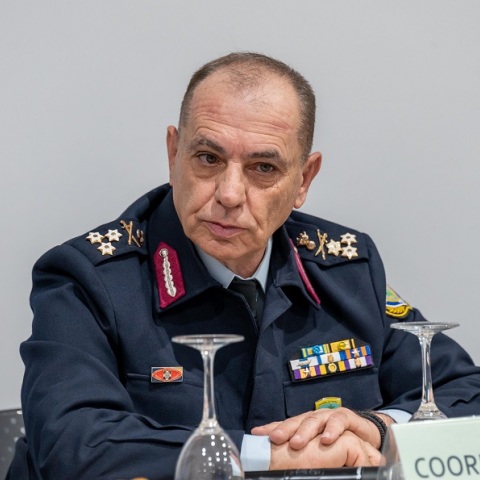 Κρίσεις στην ΕΛΑΣ: Παραμένει αρχηγός ο Σκούμας