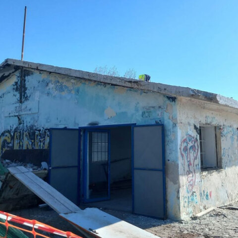 Το εγκαταλελειμμένο αναψυκτήριο στην Ελευσίνα