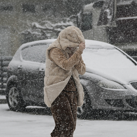 Πυκνή χιονόπτωση στον Διόνυσο