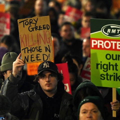 Βρετανία: Σήμερα αρχίζει η μεγαλύτερη απεργιακή κινητοποίηση στην ιστορία των υγειονομικών υπηρεσιών της χώρας