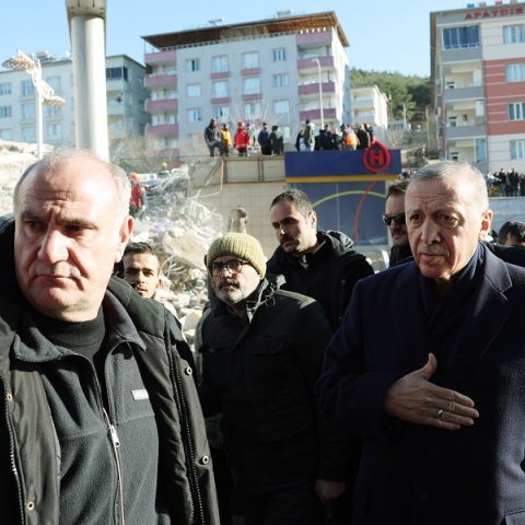 Τουρκία - Ερντογάν: Ο σεισμός αυξάνει την πίεση πριν τις εκλογές