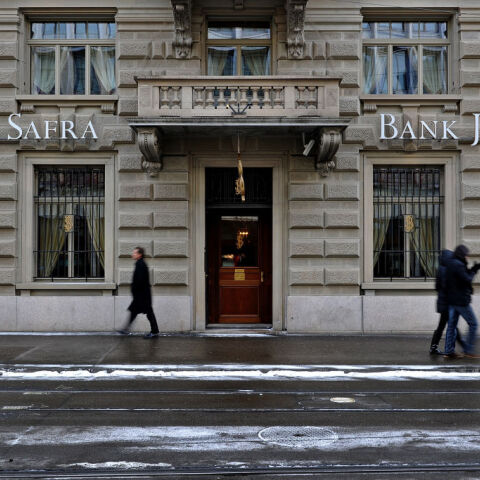 Ο πόλεμος των Σάφρα – Ποιος και γιατί μήνυσε την πλουσιότερη Ελληνίδα με την αμύθητη περιουσία