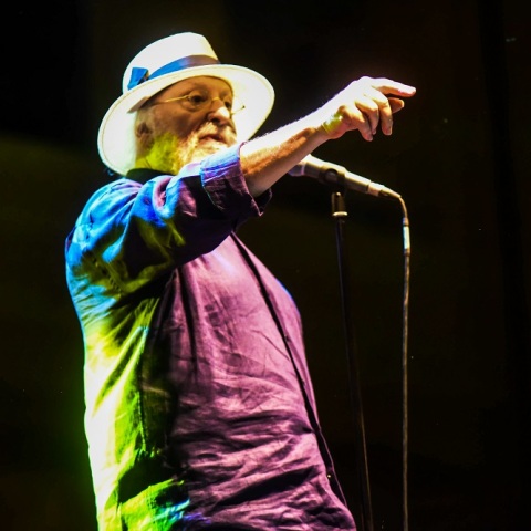 Διονύσης Σαββόπουλος: «Όσοι τράπερ έχουν μισογυνικούς στίχους, είναι ουγκ»