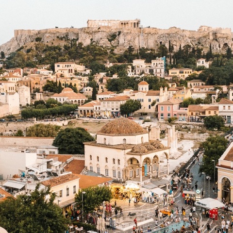 Κομισιόν: Ανάπτυξη στην Ελλάδα πάνω από τον ευρωπαϊκό μέσο όρο