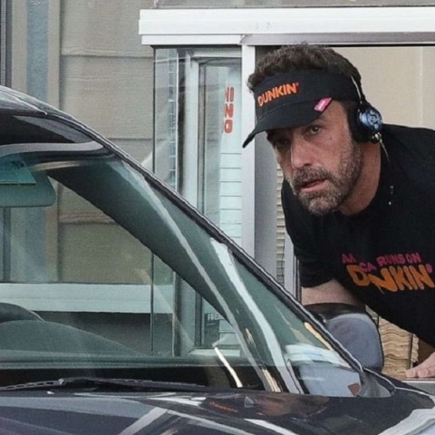 Μπεν Άφλεκ: Το διαφημιστικό σποτ αλυσίδας καφέ έκλεψε τις εντυπώσεις στο Super Bowl 