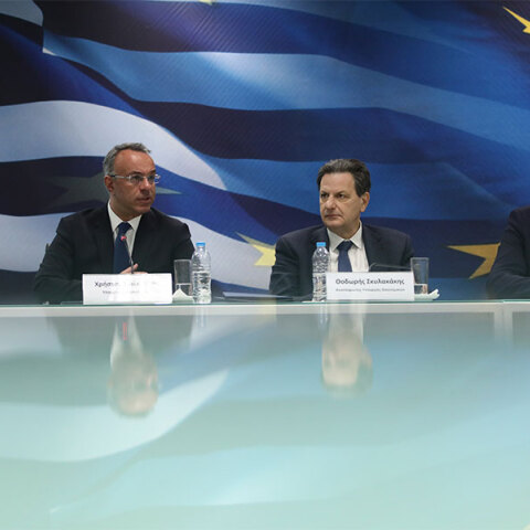 Ο Χρήστος Σταϊκούρας, ο Κωστής Χατζηδάκης, ο Θόδωρος Σκυλακάκης και ο Απόστολος Βεσυρόπουλος