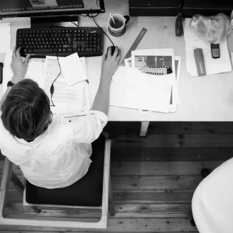 Ρυθμίσεις «ανάχωμα» για συσσώρευση οφειλών σε Δημόσιο και Ταμεία