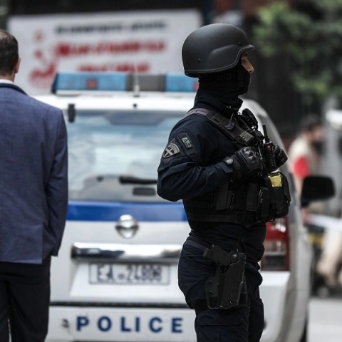 Η μυστική έρευνα DEA και ΕΛΑΣ για τη σύλληψη Βρετανού για όπλα και ναρκωτικά