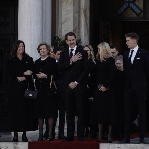 Μητρόπολη Αθηνών: Ολοκληρώθηκε το μνημόσυνο του τέως βασιλιά Κωνσταντίνου 