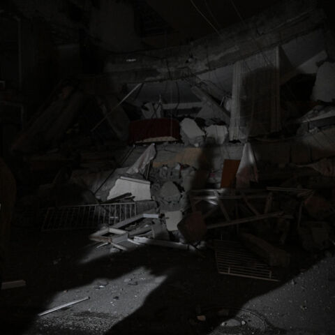 Νέοι απανωτοί σεισμοί 6.4, 5.8 και 5.2 ρίχτερ στην Τουρκία