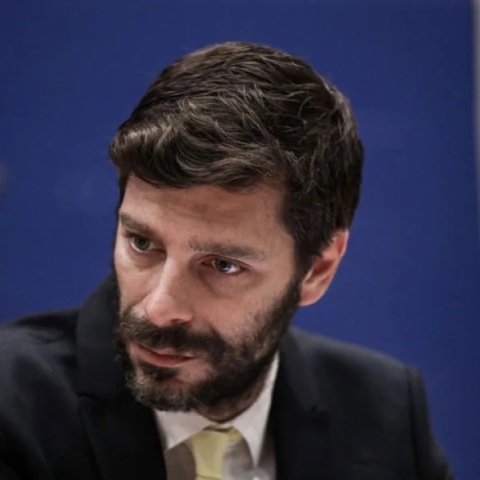 Γιατρομανωλάκης προς καλλιτέχνες: Η ΚΥΑ ικανοποιεί το μισθολογικό αίτημα που θέσατε