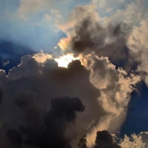 Καιρός: Νεφώσεις και ομίχλη στη χώρα την Παρασκευή