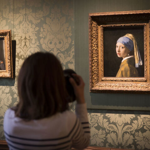 Η σημαντικότερη έκθεση Βερμέερ που έγινε ποτέ