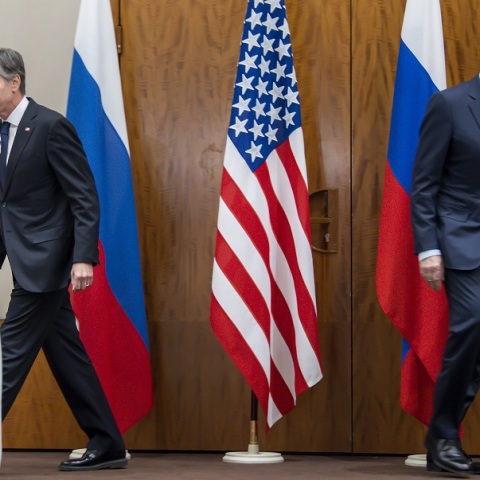 Ουκρανία: Μπλίνκεν και Λαβρόφ ανταλλάσσουν κατηγορίες μετά τη συνάντησή τους