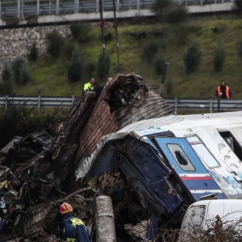 Τέμπη: «Σταθερά κρίσιμη» η κατάσταση του μοναδικού επιζώντα από το πρώτο βαγόνι