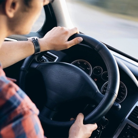 Εξαρθρώθηκε εγκληματική οργάνωση που εξέδιδε παράνομα διπλώματα οδήγησης