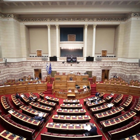 Kατώτατος μισθός: Τι προκύπτει από το πόρισμα διαβούλευσης