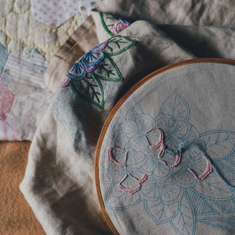 Αλγόριθμος εντοπίζει αυτόματα τα χρώματα και αντικείμενα της ελληνικής χειροτεχνίας