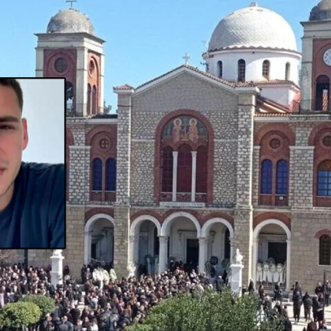 Η κηδεία του Τάσου Κουτσόπουλου στην Καρδίτσα, ενός εκ των θυμάτων της τραγωδίας στα Τέμπη με τη σύγκρουση τρένων