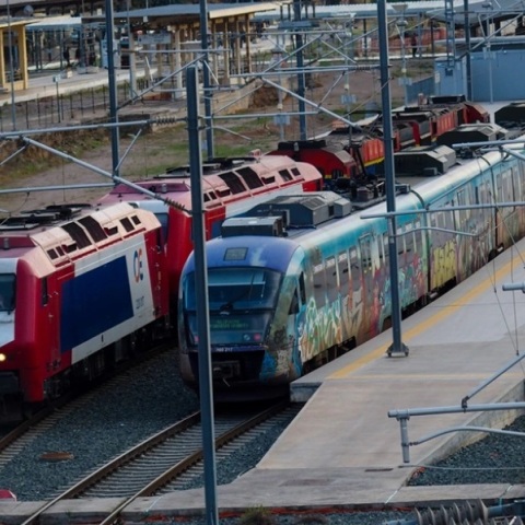 Τέμπη: Απεργία σε τρένα και προαστιακό μέχρι την Τετάρτη 