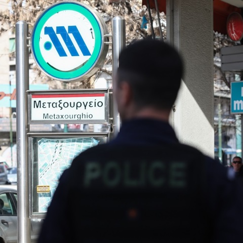 ΤΗΛΕΦΩΝΗΜΑΤΑ ΓΙΑ ΒΟΜΒΑ ΣΤΟΝ ΣΤΑΘΜΟ ΛΑΡΙΣΗΣ ΤΟΥ ΟΣΕ, ΣΤΟΝ ΣΤΑΘΜΟ "ΜΕΤΑΞΟΥΡΓΕΙΟ" ΤΟΥ ΜΕΤΡΟ ΚΑΙ ΣΕ ΔΥΟ ΞΕΝΟΔΟΧΕΙΑ ΣΕ ΜΕΤΑΞΟΥΡΓΕΙΟ ΚΑΙ ΑΓΙΟ ΠΑΝΤΕΛΕΗΜΟΝΑ (ΓΙΑΝΝΗΣ ΠΑΝΑΓΟΠΟΥΛΟΣ/EUROKINISSI)