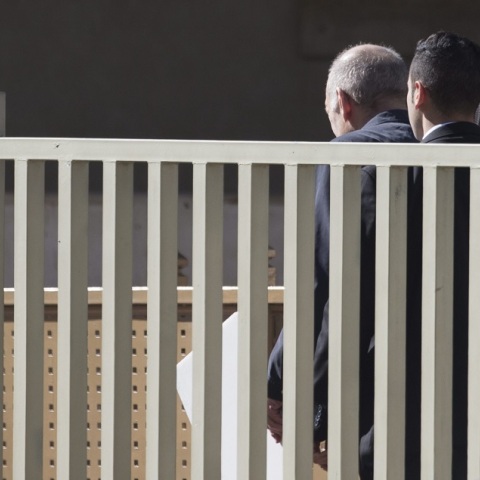 Παλαιστίνη: Το Ισραήλ απελευθερώνει τον γηραιότερο Παλαιστίνιο φυλακισμένο, τον 83χρονο Φουάντ Σουμπάκι	