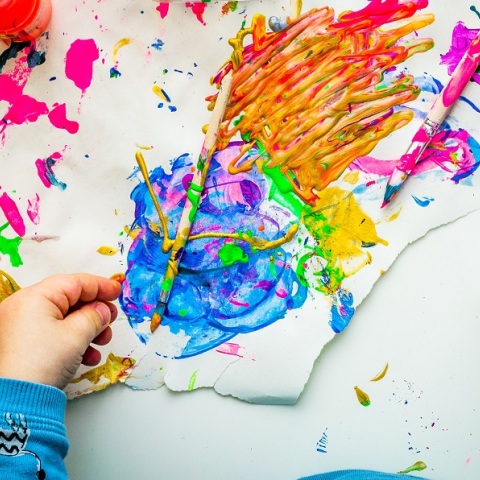 Παιδική ζωγραφική: Τι βλέπουν οι μεγάλοι στις ζωγραφιές των παιδιών