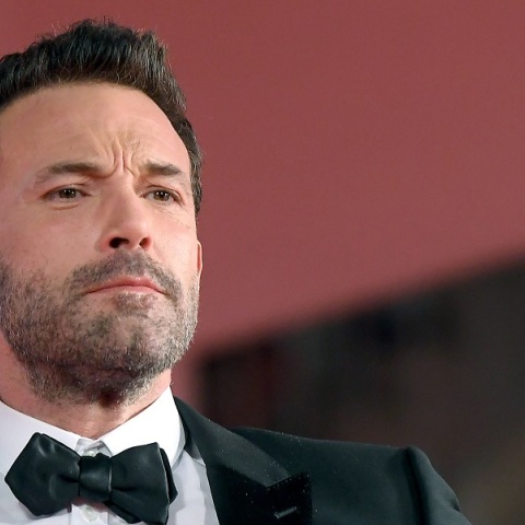 Ο Μπεν Άφλεκ ξεκαθάρισε ότι δεν θα σκηνοθετήσει ταινίες της DC